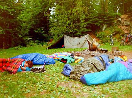 Bivvy: sleep rough in the forest