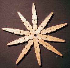 Clothes-peg Christmas star