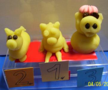 Marzipan Piglets Beauty contest