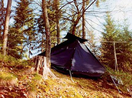 The dunny-perch-tent in the forest